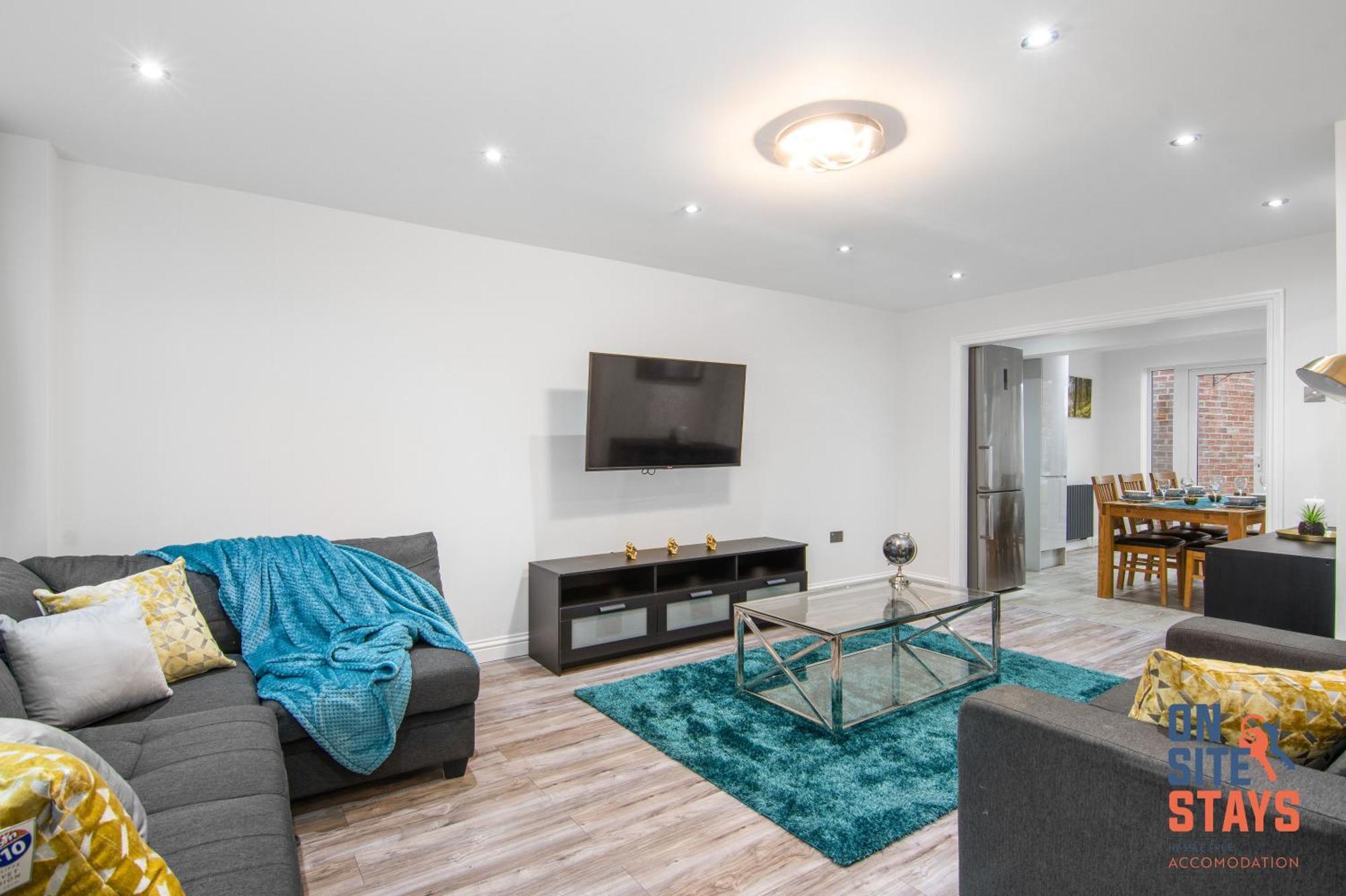 Onsitestays - Spacious 3 Bed House With Garden, Wifi & 4 Plus Parking グレーブゼンド エクステリア 写真